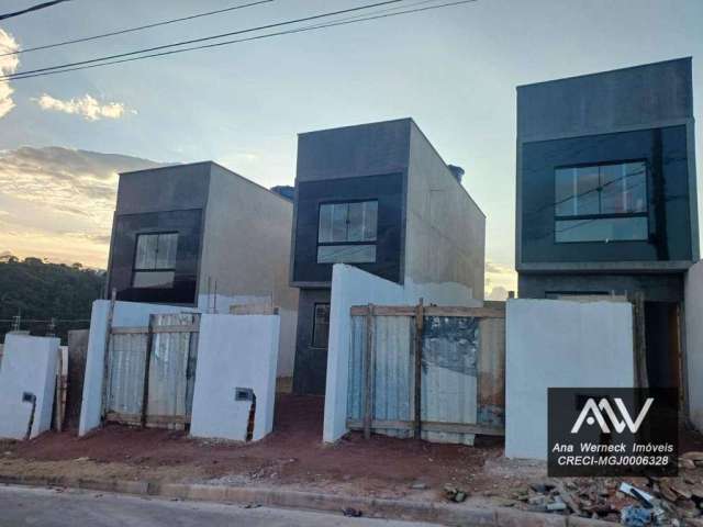 Casa com 2 dormitórios à venda, 70 m² por R$ 320.000 - Recanto da Mata 2 - Juiz de Fora/MG