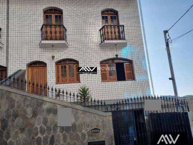 Casa com 3 dormitórios à venda, 180 m² por R$ 660.000,00 - Democrata - Juiz de Fora/MG