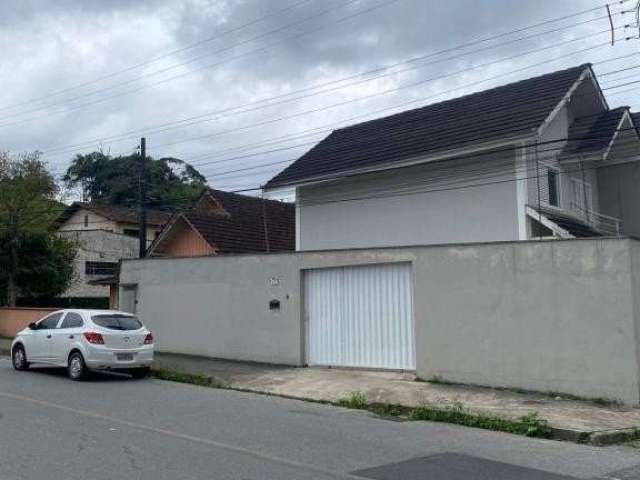 SOBRADO GEMINADO no ANITA GARIBALDI com 3 quartos para LOCAÇÃO, 110 m²