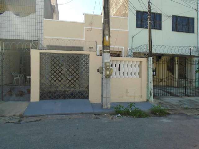 (CA2103)Casa de 109m² para locação no bairro José Bonifácio - Fortaleza/CE