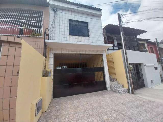 (CA2197) Casa de 62 m² no Montese com 02 quartos.