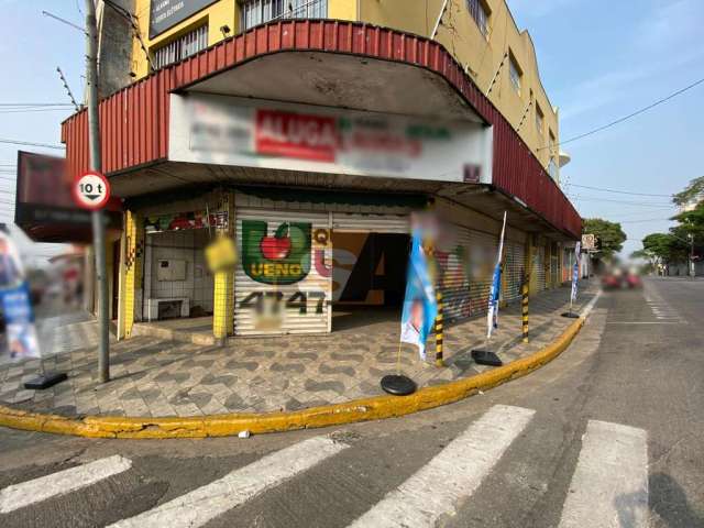 Salão Comercial; de esquina; na Glicério, em Suzano/SP.