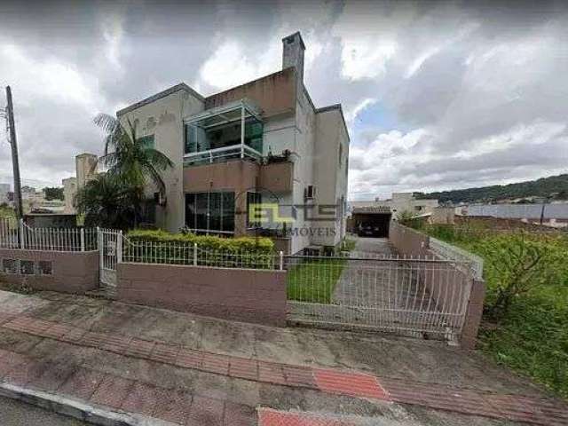 Apartamento à venda, de 02 dormitórios, sacada com churrasqueira em Forquilhinha - São José