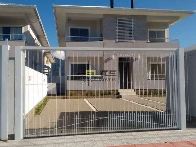 Apartamento à venda, de 02 dormitórios (sendo 01 suíte), sacada com churrasqueira na Nova Palhoça