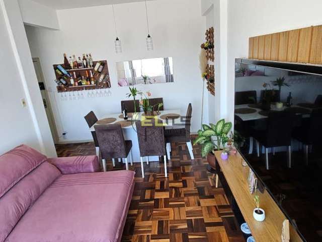 Apartamento MOBILIADO, de 1 dormitório no Centro de Florianópolis.