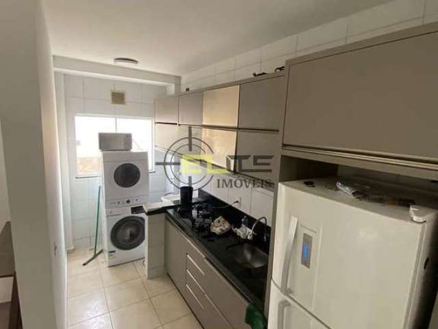 Apartamento à venda, com 2 dormitórios, sacada e churrasqueira no Aririú, em Palhoça/SC