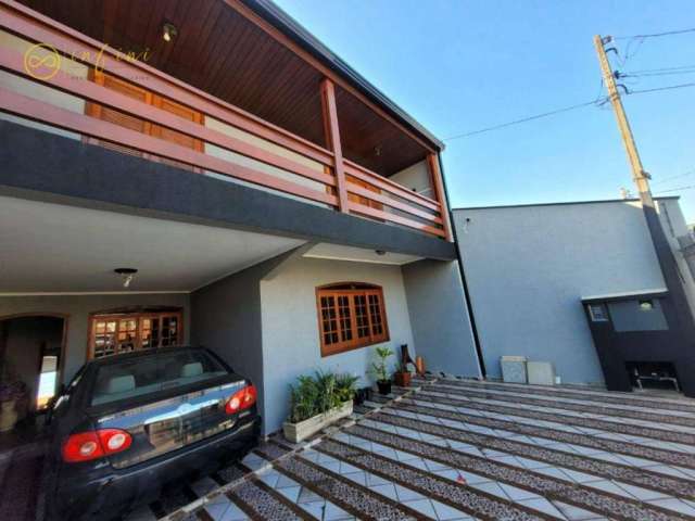 Casa com 3 dormitórios sendo 2 suítes  à venda, 226 m² por R$ 689.000 - Vila Fiori - Sorocaba/SP