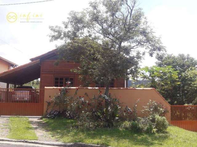 Casa de Condomínio com 3 dormitórios, sendo 1 suíte à venda, 280 m² por R$ 750.000 - Vinhas João Paulo II - São Roque/SP