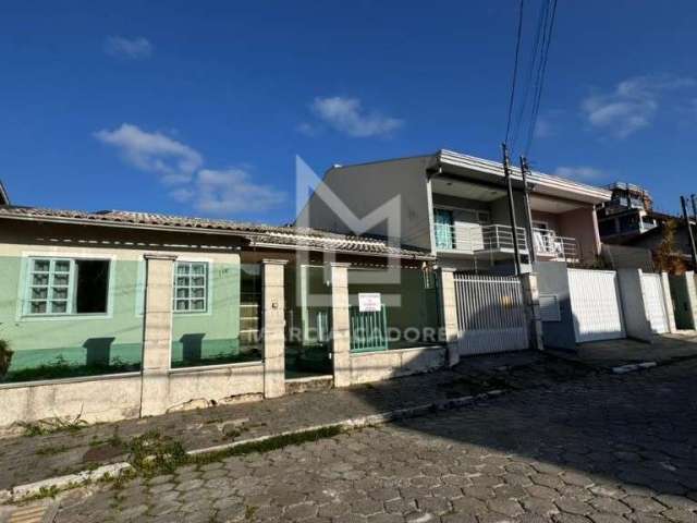 Casa com 3 quartos à venda na Fazendinha, Itajaí , 173 m2 por R$ 850.000