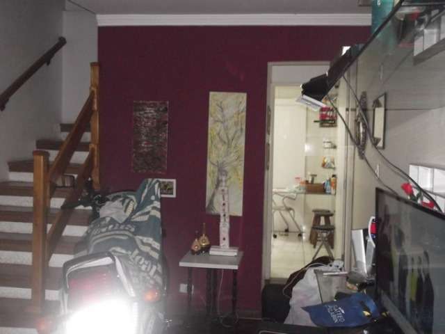 Casa com 2 quartos à venda na Rua Olaviano Gabriel de Oliveira, 74, Vila Isa, São Paulo por R$ 480.000