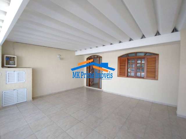 Casa térrea 125m² com 2 dormitórios no Jd. Abril