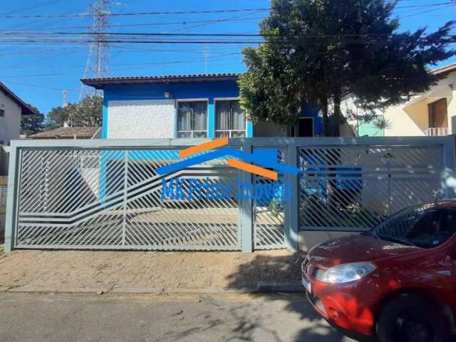 Linda Casa assobradada com 4 dormitórios, 300 m² total, piscina!