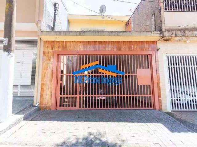 Ótima casa com 4 dormitórios e 2 vagas de garagem.