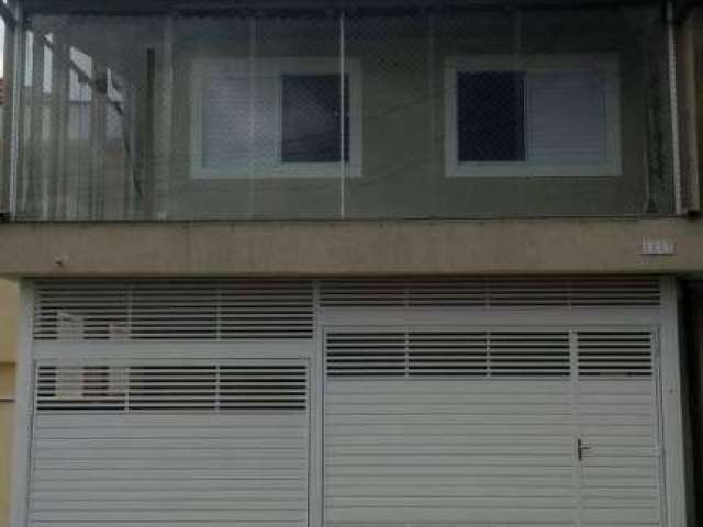 Casa Assobradada 185m² com 3 dormitórios sendo 1 suíte no Km 18 em Osasco!