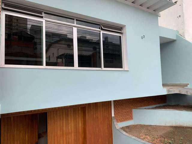 Casa com 4 dormitórios e 2 banheiros à Venda, 300 m² - Campesina - Osasco.