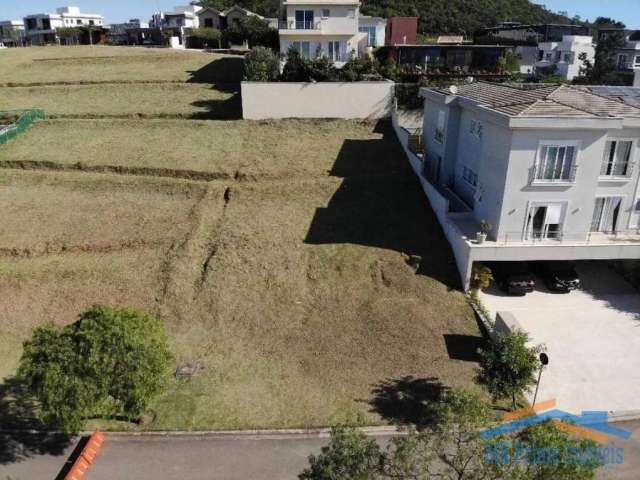 Terreno com 556 m² no Residencial Gênesis II - Alphaville.