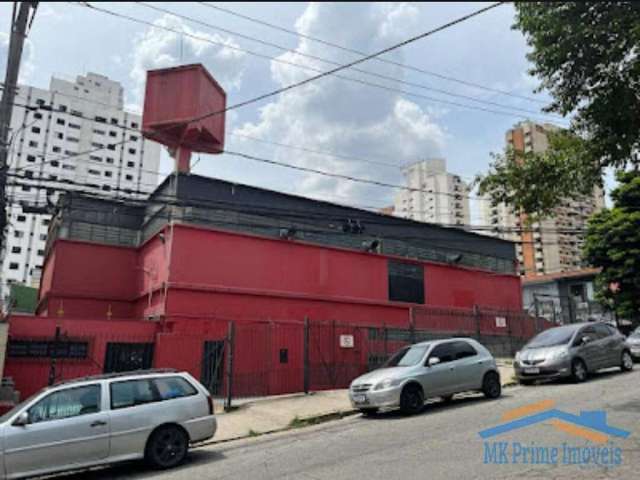 Prédio comercial 660m² com 5 salas na Vila Leopoldina.