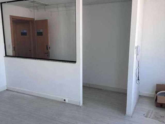 Sala Comercial mobiliada com 32m² em Excelente localização!