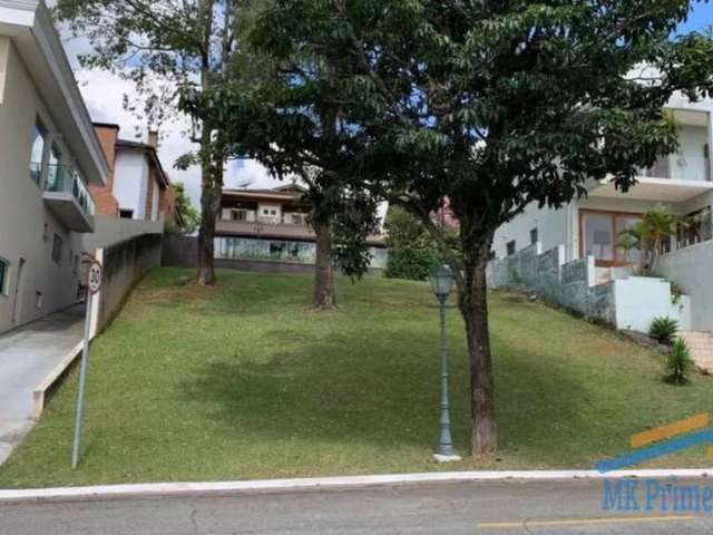 Terreno com 450m² em Cond. Morada dos Pássaros - Aldeia da Serra - Barueri.