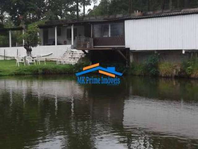 Belo sítio com Potencial de Negócio em Caucaia do Alto - Cotia/SP.