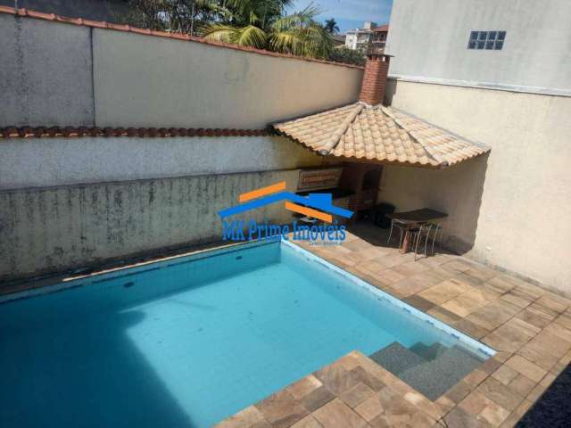 Casa Térrea com 4 Dormitórios (2 Suítes) e 6 Vagas - City Bussocaba, Osasco