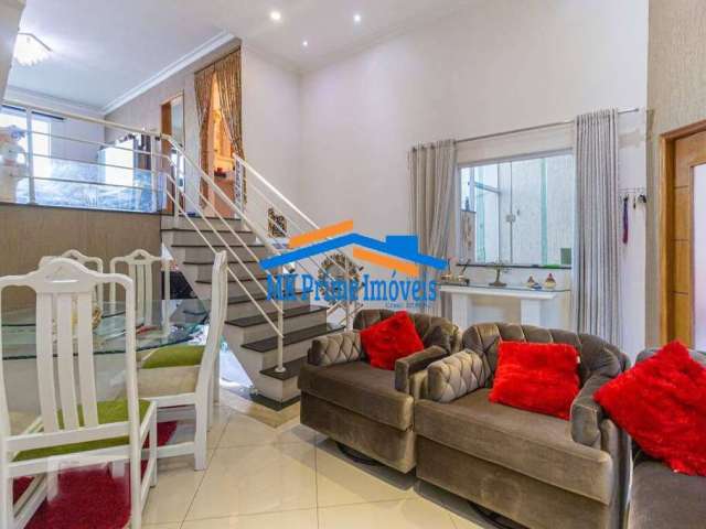 Linda Casa à venda com 215m² , 3 Suítes e 4 vagas