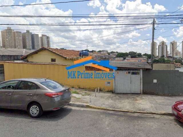 Casa térrea com terreno de esquina 249.50m² com 2 casas no terreno.