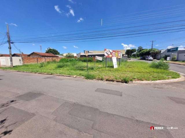 Terreno de esquina na Avenida Aracruz