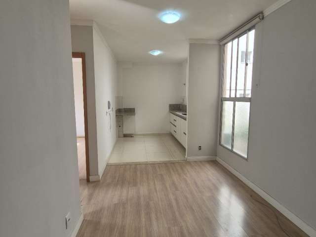 Apartamento com 2 dormitórios para alugar, 42 m² por R$ 1.460,00/mês - Condominio Parque Salem - Sorocaba/SP