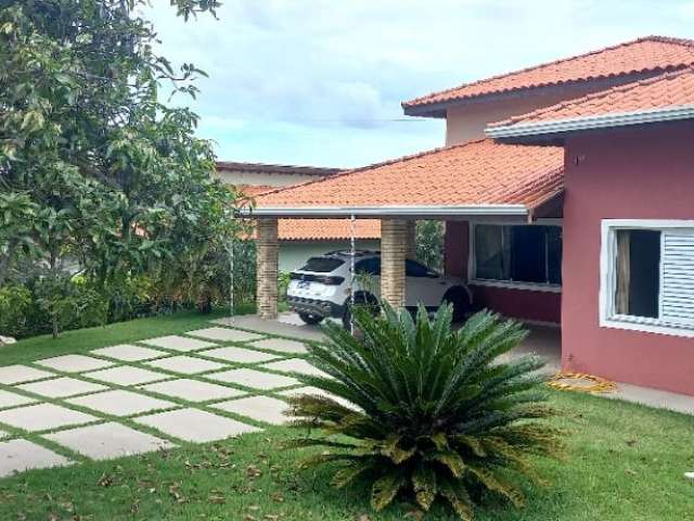 Linda Casa Térrea com 504m2 em Condomínio Fechado  Portal dos Lagos em  Boituva - SP.