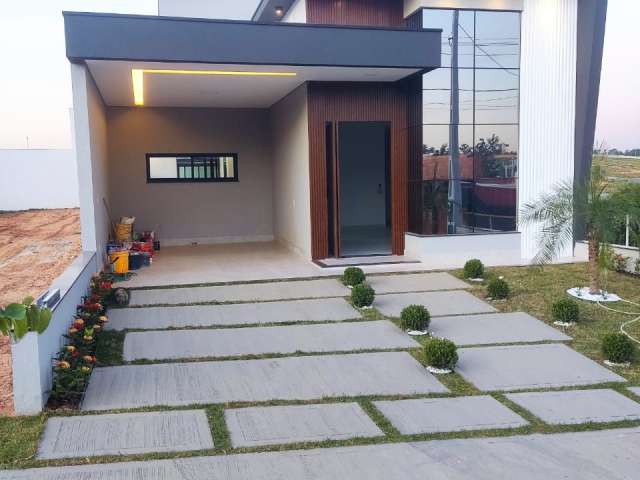 Lindo Casa Térrea de  152m² à venda no excelente  Condomínio  Fechado Gran Reserve em  Indaiatuba- SP.