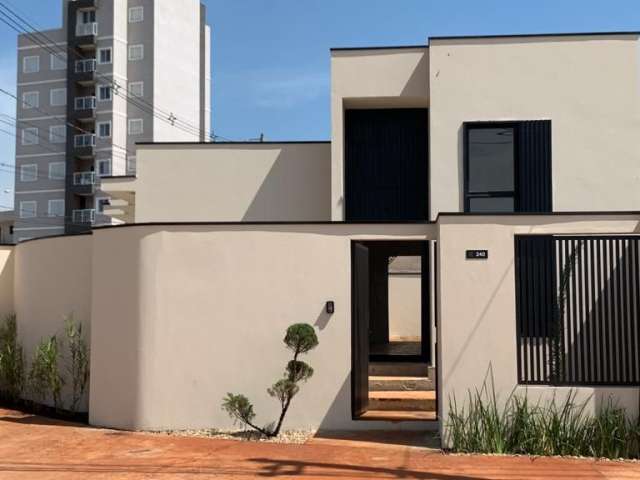 Linda Casa Térrea com 125m2 no Bairro Morada dos Ypés em  Boituva - SP.