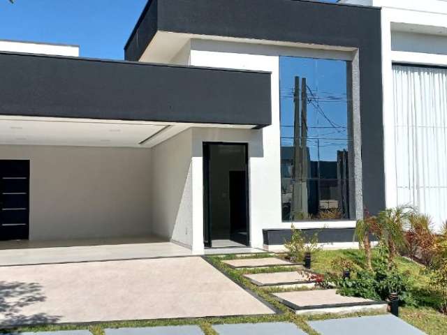 Linda Casa Térrea de 180m² de área Construída à venda no excelente Condomínio Fechado Viena em Indaiatuba- SP.