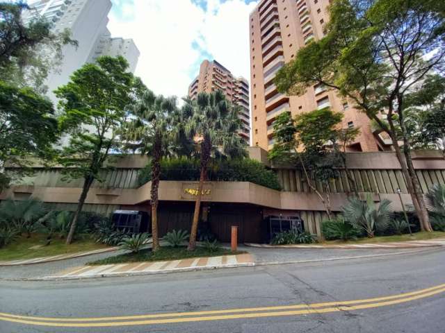 Linda Cobertura de 592m² á Venda no Excelente Condomínio Maxims - Morumbi.