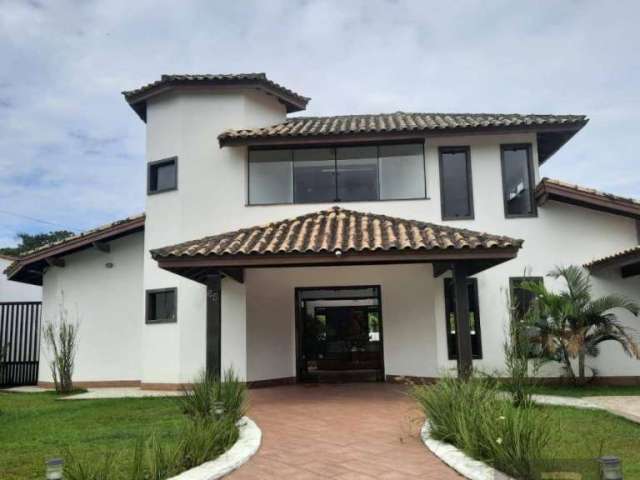 Casa com 4 dormitórios à venda, 350 m² por R$ 1.600.000,00 - Estância São Marcos - Peruíbe/SP