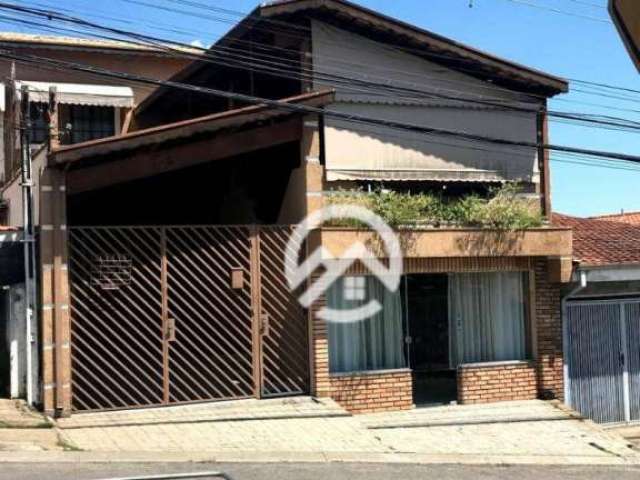 Casa com 3 dormitórios à venda, 375 m² por R$ 690.000,00 - Jardim Maria Cândida - Caçapava/SP