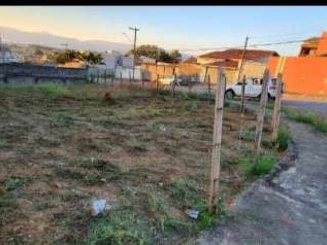 Terreno à venda, 250 m² por R$ 165.000,00 - Residencial Estoril - Taubaté/SP