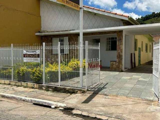 Casa com 4 dormitórios à venda, 200 m² por R$ 850.000,00 - Centro - São Luiz do Paraitinga/SP