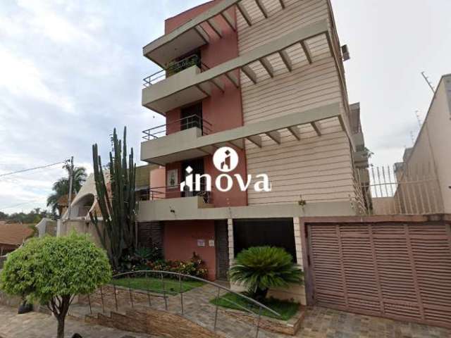 Apartamento à venda, 3 quartos, 1 suíte, 2 vagas, Alexandre Campos - Jardim - Uberaba/MG