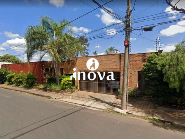 Casa à venda, 3 quartos, 1 suíte, 4 vagas, Induberaba - Jardim - Uberaba/MG