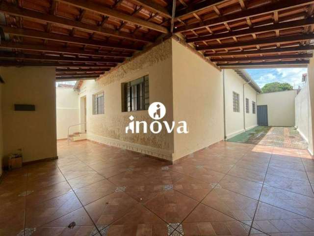 Casa à venda, 4 quartos, 2 suítes, 3 vagas, Boa Vista - Uberaba/MG