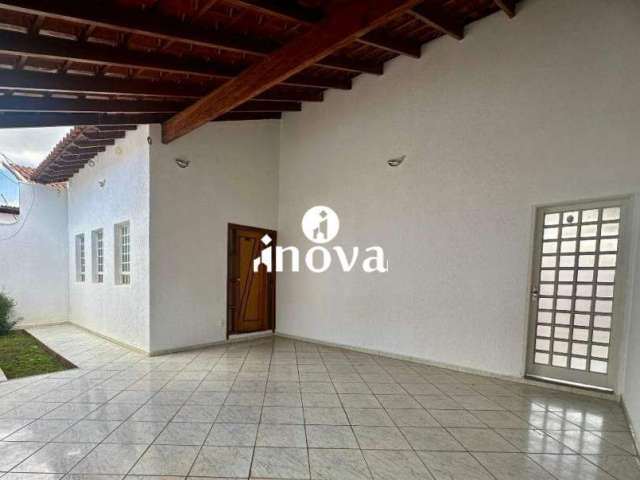 Casa à venda, 3 quartos, 2 suítes, 2 vagas, Cidade Jardim - Uberaba/MG