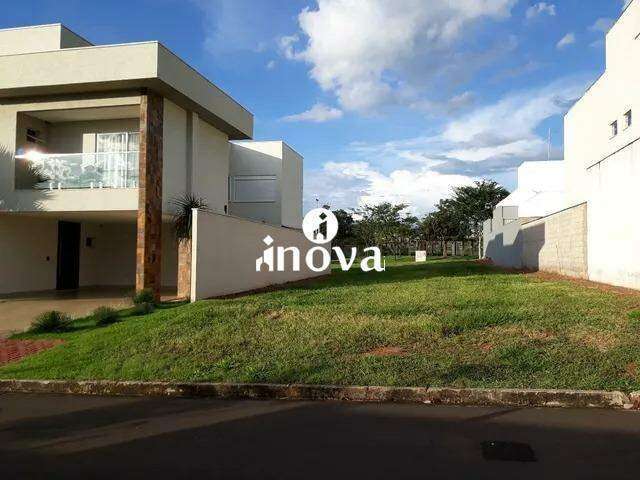 Terreno em Condomínio à venda, Estância dos Ipês - Uberaba/MG