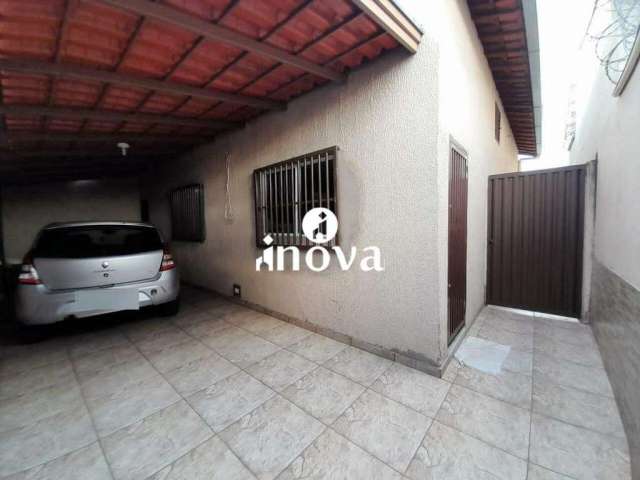 Casa à venda, 3 quartos, 1 suíte, 1 vaga, Vila Militar - Uberaba/MG