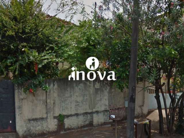 Terreno/Área à venda, 3 quartos, 1 suíte, 1 vaga, Fabrício - Uberaba/MG