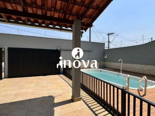 Casa para aluguel, 3 quartos, 1 suíte, 2 vagas, Tancredo Neves, Residencial - Uberaba/MG