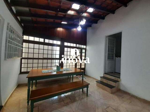 Casa à venda, 4 quartos, 1 suíte, 1 vaga, Boa Vista - Uberaba/MG