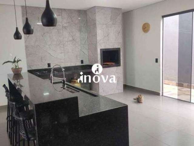 Casa à venda, 2 quartos, 1 suíte, 4 vagas, Felicitá, Jardim - Uberaba/MG