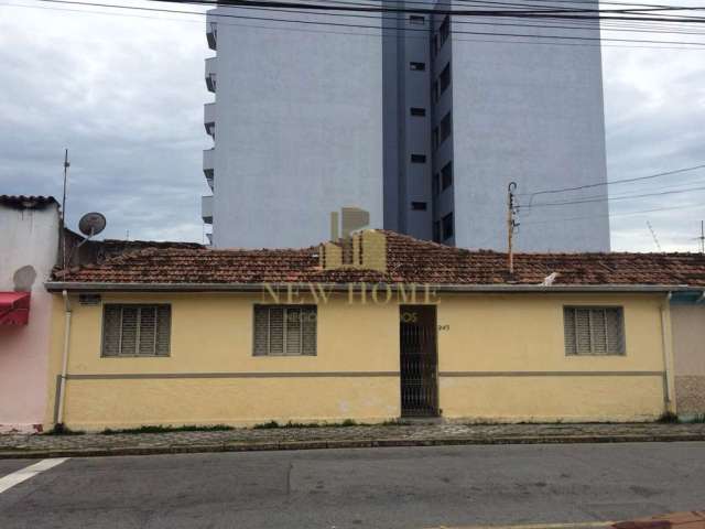 Casa à venda no bairro Centro - Taubaté/SP