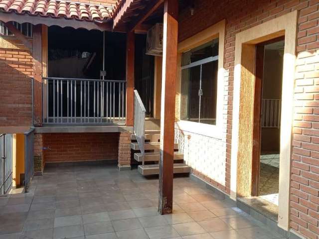 Casa Térrea Residencial/Comercial p/ Locação de 300m² Localizada no Bairro Jardim Paulistano Sorocaba - SP!